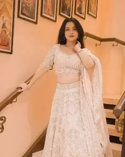 Escort Baberu